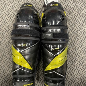 Bauer UltraSonic 12” shin pads