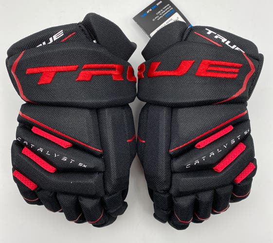 NEW True Catalyst 5X Gloves, Black/Red, 12”