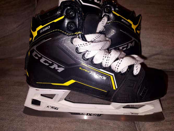 Senior Used CCM Tacks 9380 Hockey Skates Regular Width Size 7