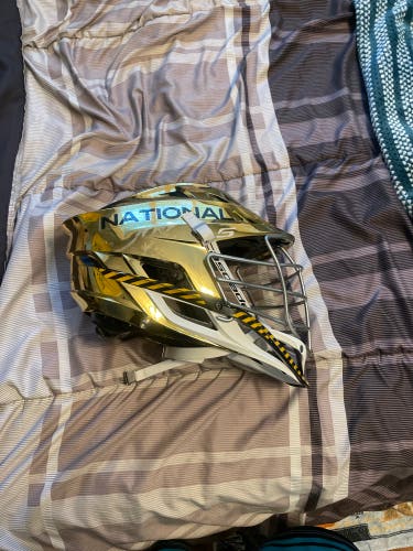 Player's Cascade S Helmet