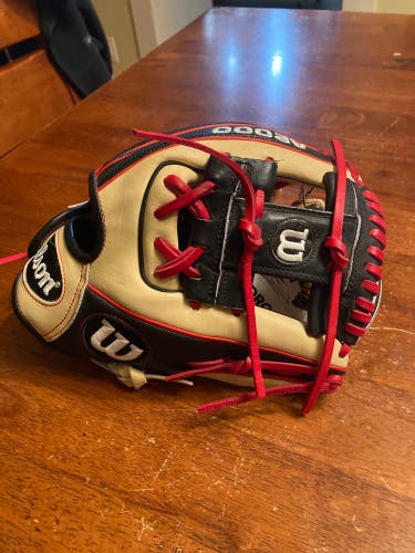 Dustin Pedroia Infield 11.5" A2000 Super skin Baseball Glove