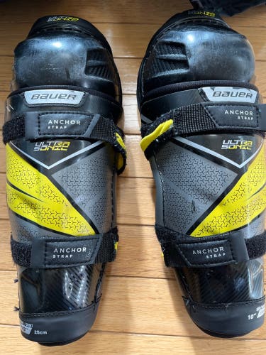 Bauer ultrasonic shin pads