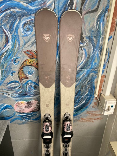 Used Women's Rossignol 159 cm All Mountain Experience Skis With Bindings