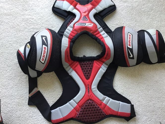 Youth Medium Bauer Supreme Classic Shoulder Pads