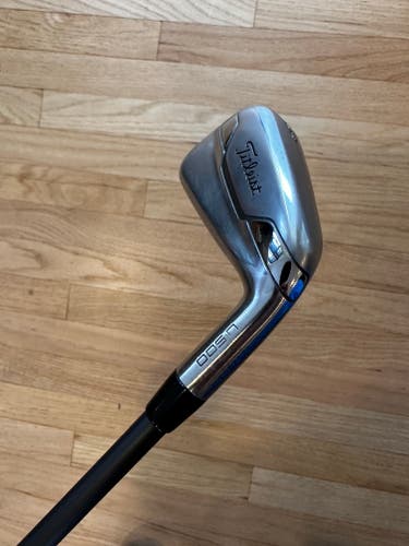 Used Men's Titleist 3 iron Right Handed U500 Stiff Flex Graphite Shaft