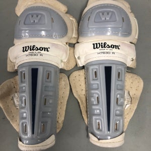 Wilson VINTAGE 15” hockey shin pads