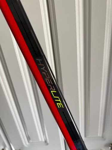 Brand New Senior Right Handed P92  Vapor Hyperlite Hockey Stick