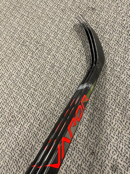 Senior Used Right Handed Bauer S19 Vapor League Hockey Stick P92M Pro Stock  | SidelineSwap