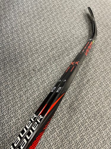 2-Pack Bauer Vapor X League P92M 87 flex P92M curve right hand sticks