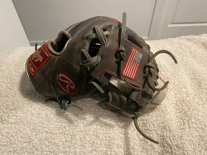 Infield 11.5" Heart of the Hide Baseball Glove