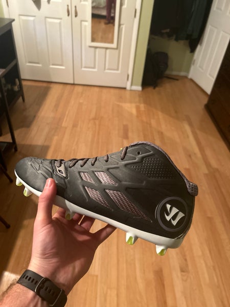 New Size 12 (Women's 13) Warrior Burn 8.0