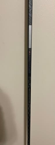 Intermediate Left Hand P29 Trigger 6 Pro Hockey Stick
