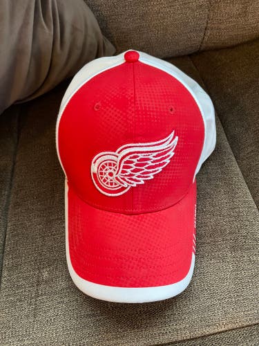 Detroit Red Wings Fitted Flex Hat S/M