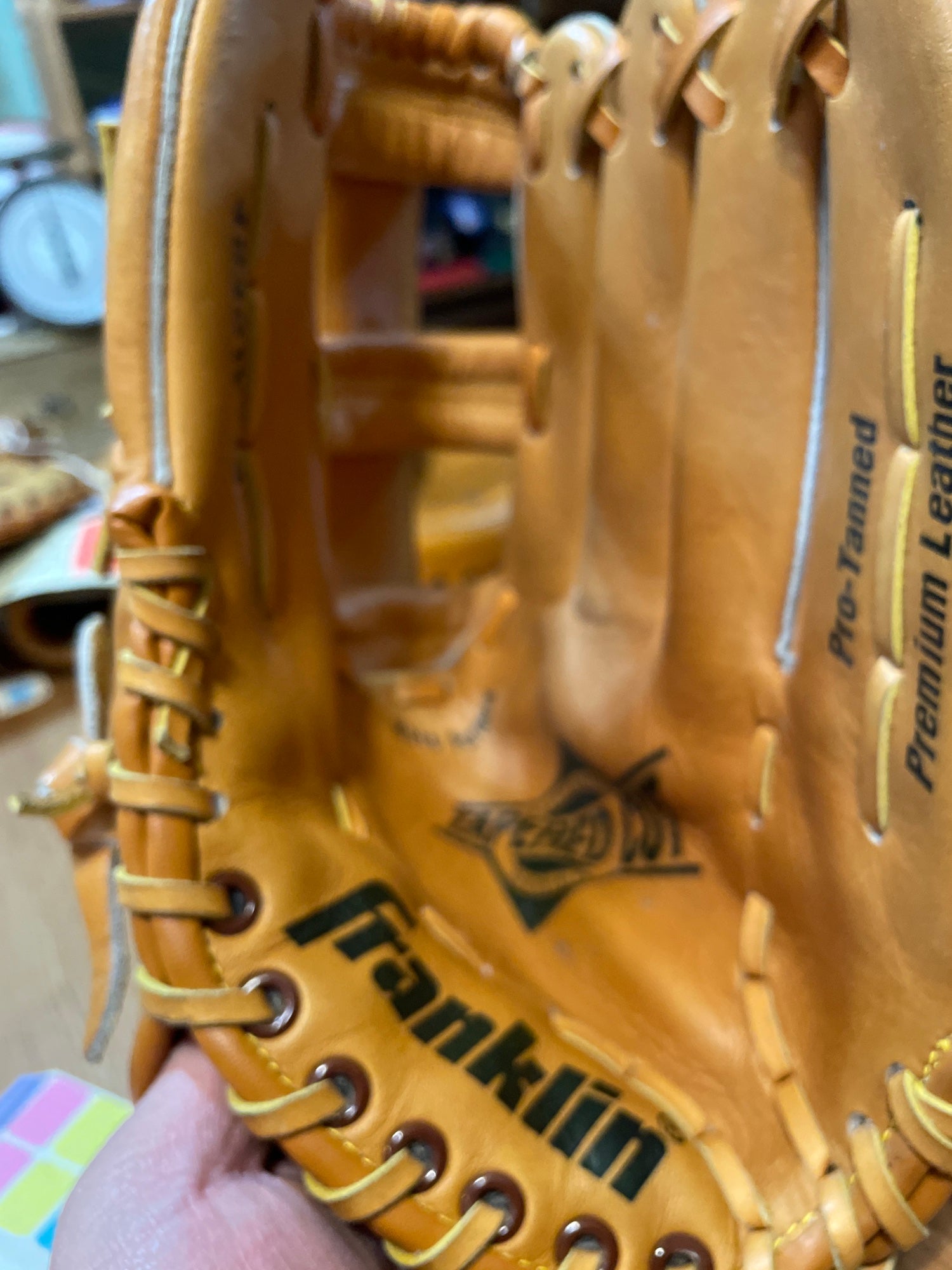 New York Mets Wilson Blue/Orange T-Ball Baseball Glove | SidelineSwap