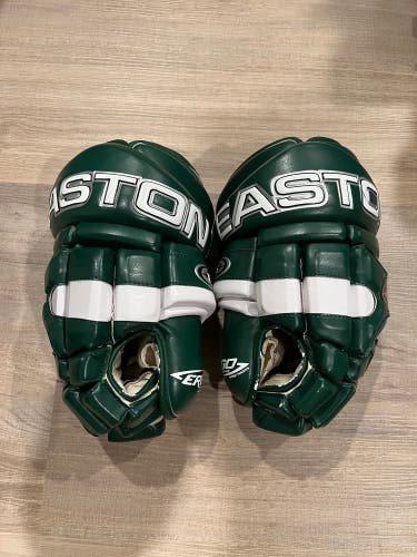 Easton 14"  Synthesis Hockey Gloves