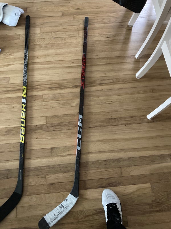 Easton RH Pro Stock Hockey Sticks for Sale in Yorba Linda, CA - OfferUp