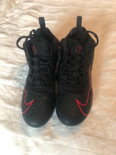 Used Molded Cleats Mid Top