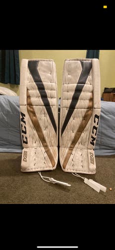 Used 36" CCM Extreme Flex lll Goalie Leg Pads