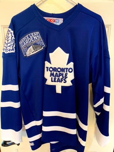 NHL Toronto Maple Leafs Vintage 'Maple Leaf Gardens' 1931-1996 Replica Jersey