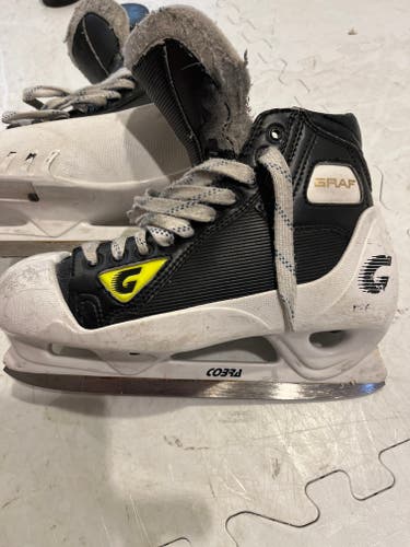 Youth Used Graf Hockey Goalie Skates Regular Width Size 6.5
