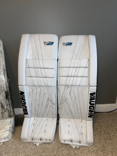 34+2 Vaughn V9 Pro Goalie Leg Pads