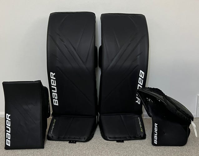 New 34" (M) Regular Bauer Hyperlite Goalie Full Set - Black - NEW