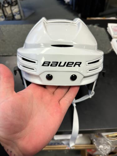 Used Medium Bauer Re-Akt 75 Helmet
