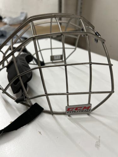 New Medium CCM Fitlite Cage