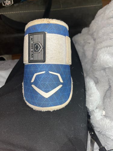 Blue/White Evoshield Elbow Guard