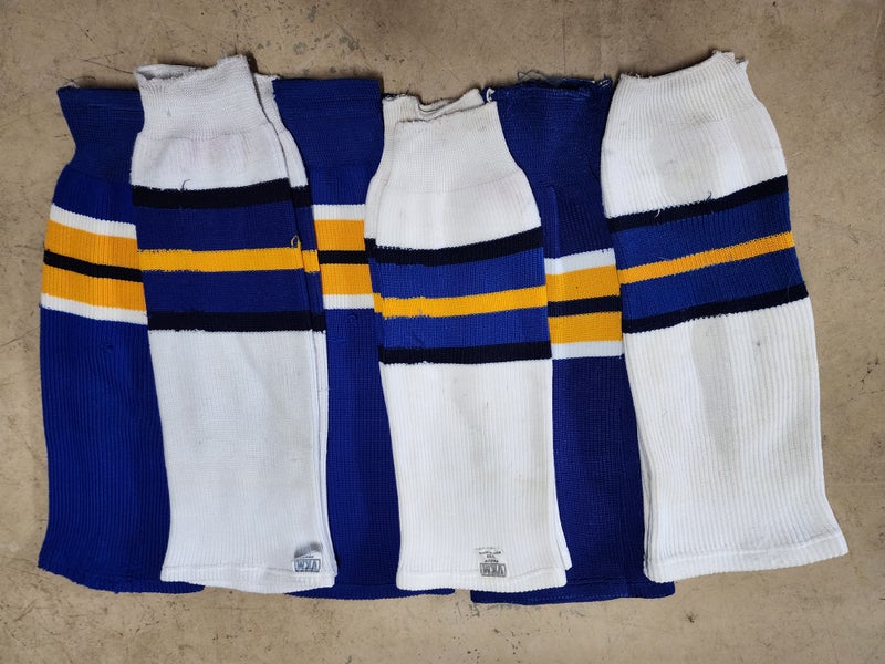 bundle home/away knitted socks white blue yellow