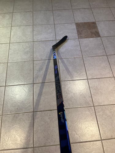 New Right Handed P28 80 Flex Super Tacks AS-V PRO Hockey Stick