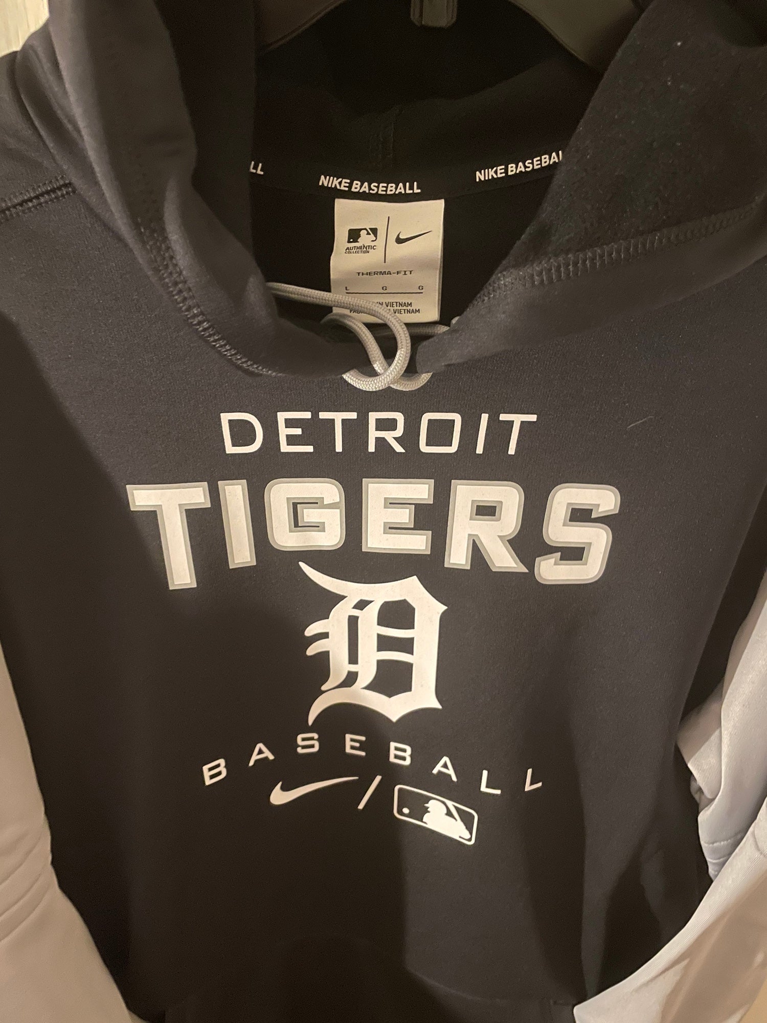 Mens Detroit Tigers Baseball Under Armour Hoodie - Large