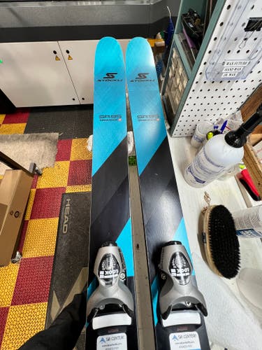 Used Unisex 2022 Stockli 184 cm All Mountain Stormrider 95 Skis With Bindings Max Din 15