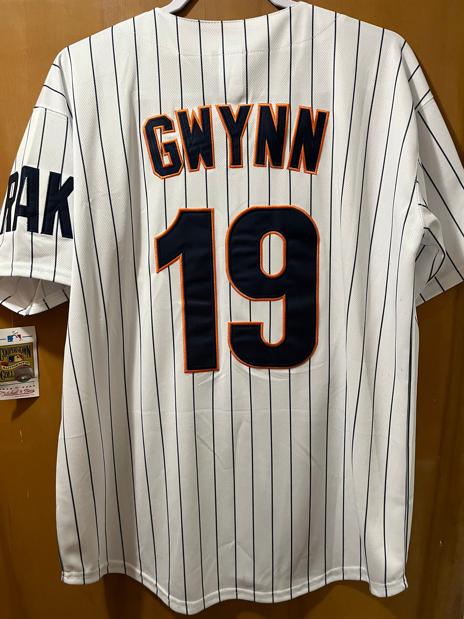 Men's Mitchell and Ness San Diego Padres #19 Tony Gwynn Authentic Brown  Throwback MLB Jersey