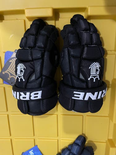 NWT lacrossse gloves