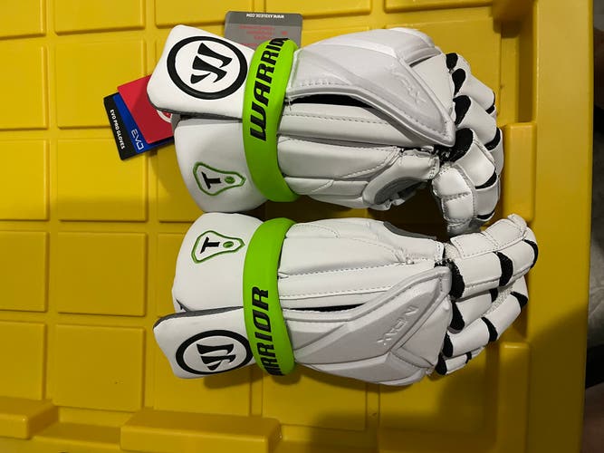 New True LacrosseWarrior Medium Evo Pro Lacrosse Gloves
