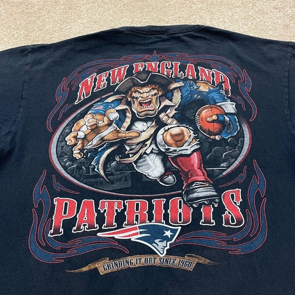 Buy New England Patriots Men's Retro Vintage T-Shirt (Blueberry, X