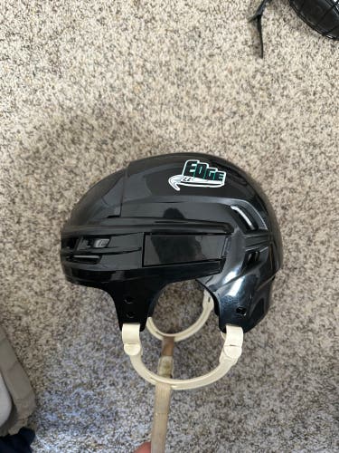 Used Small CCM Tacks 910 Helmet