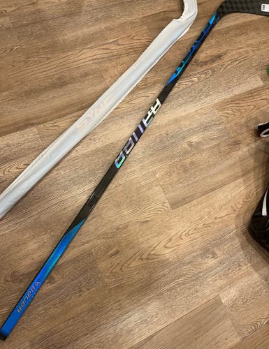 *3pack*Senior Right Handed P28  Nexus Sync Hockey Stick