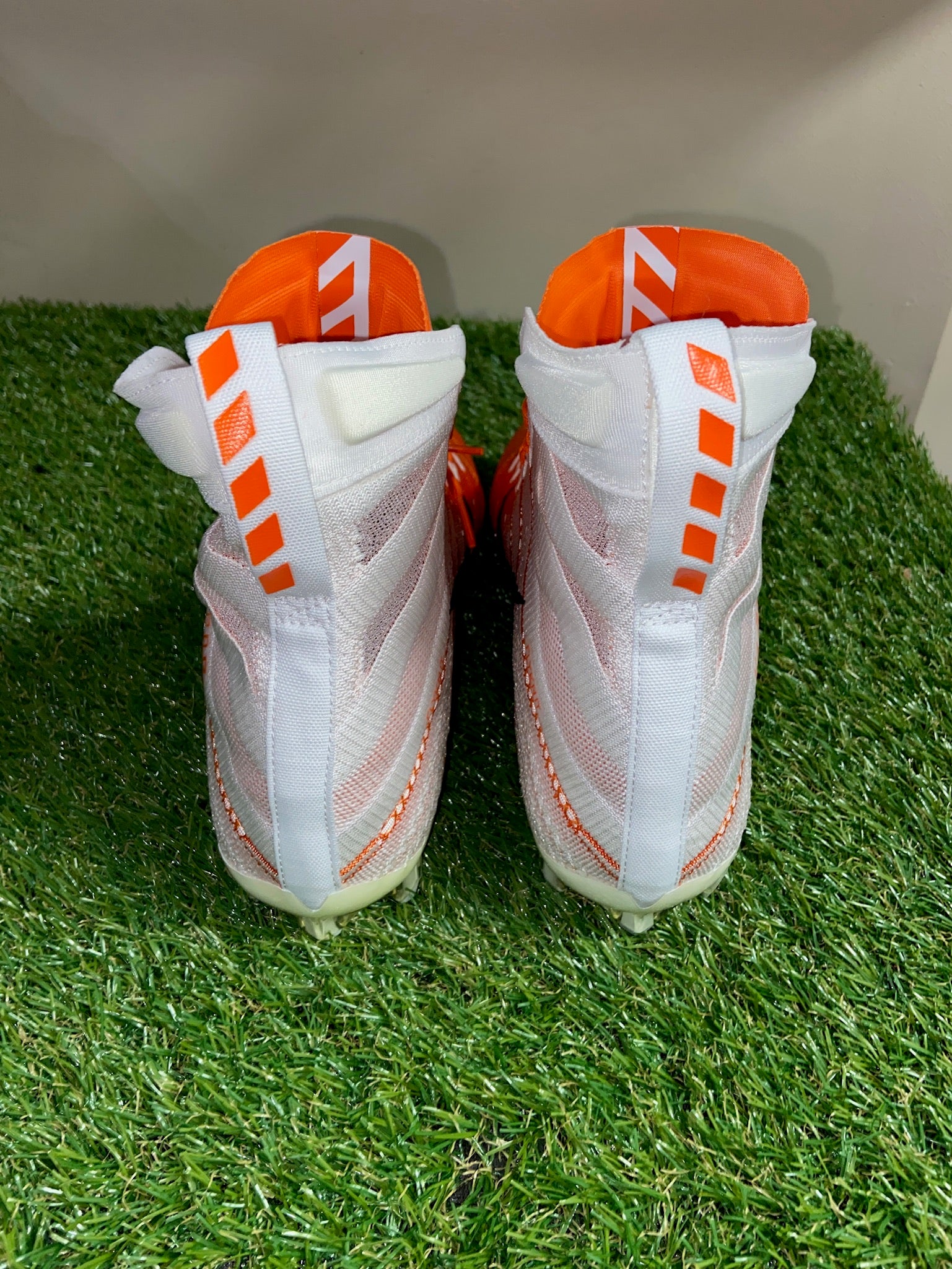 Nike Vapor Untouchable 3 Elite Flyknit Football Cleats White Orange AO3006-118 Nike Untouchable 3 Elite White Orange Football Cleats AO3006  main image 4