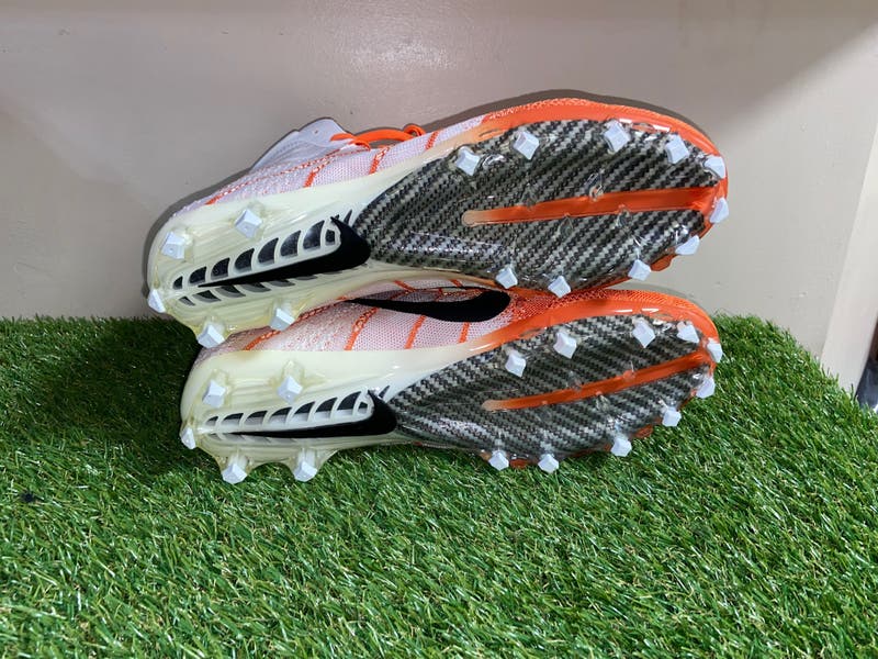 Nike Untouchable 3 Elite White Orange Football Cleats AO3006  display picture 3