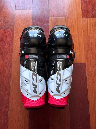 CCM JetSpeed FT4 Shin Pads