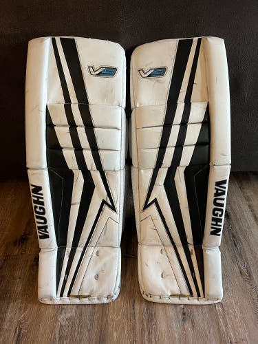 28" Vaughn Velocity V9 Goalie Leg Pads