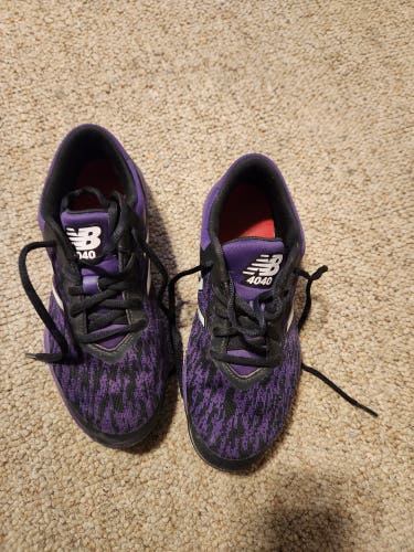 Purple Used Youth Kid's Turf Cleats New Balance Low Top 4040