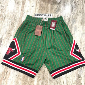 Mitchell & Ness Chicago Bulls 1995 Reload Swingman Shorts Men's Size L NWT.
