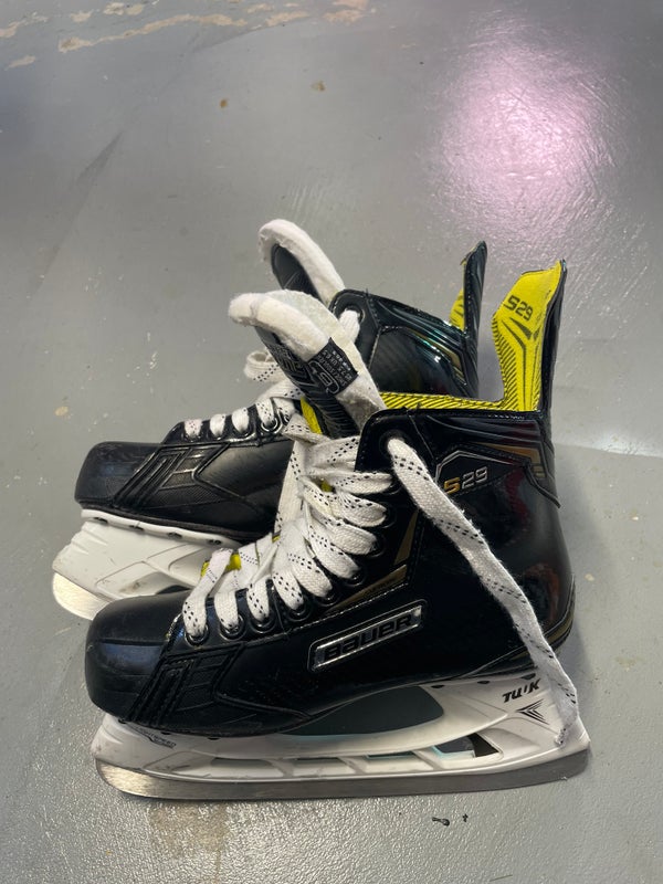 Used Bauer Regular Width Size 6 Supreme S29 Hockey Skates