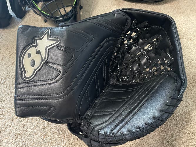 Brian’s Gnetik IV glove black Boa