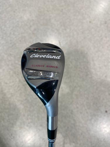 Used Women's Cleveland Classic Right Hand Hybrid
