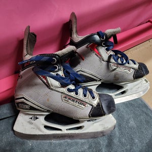 Junior Used Easton Stealth S5 Hockey Skates Size 5