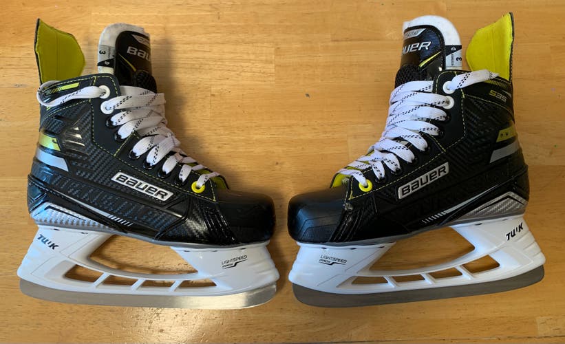 Bauer Supreme S35 Hockey Skates Junior Excellent condition Used Regular Width Size 3
